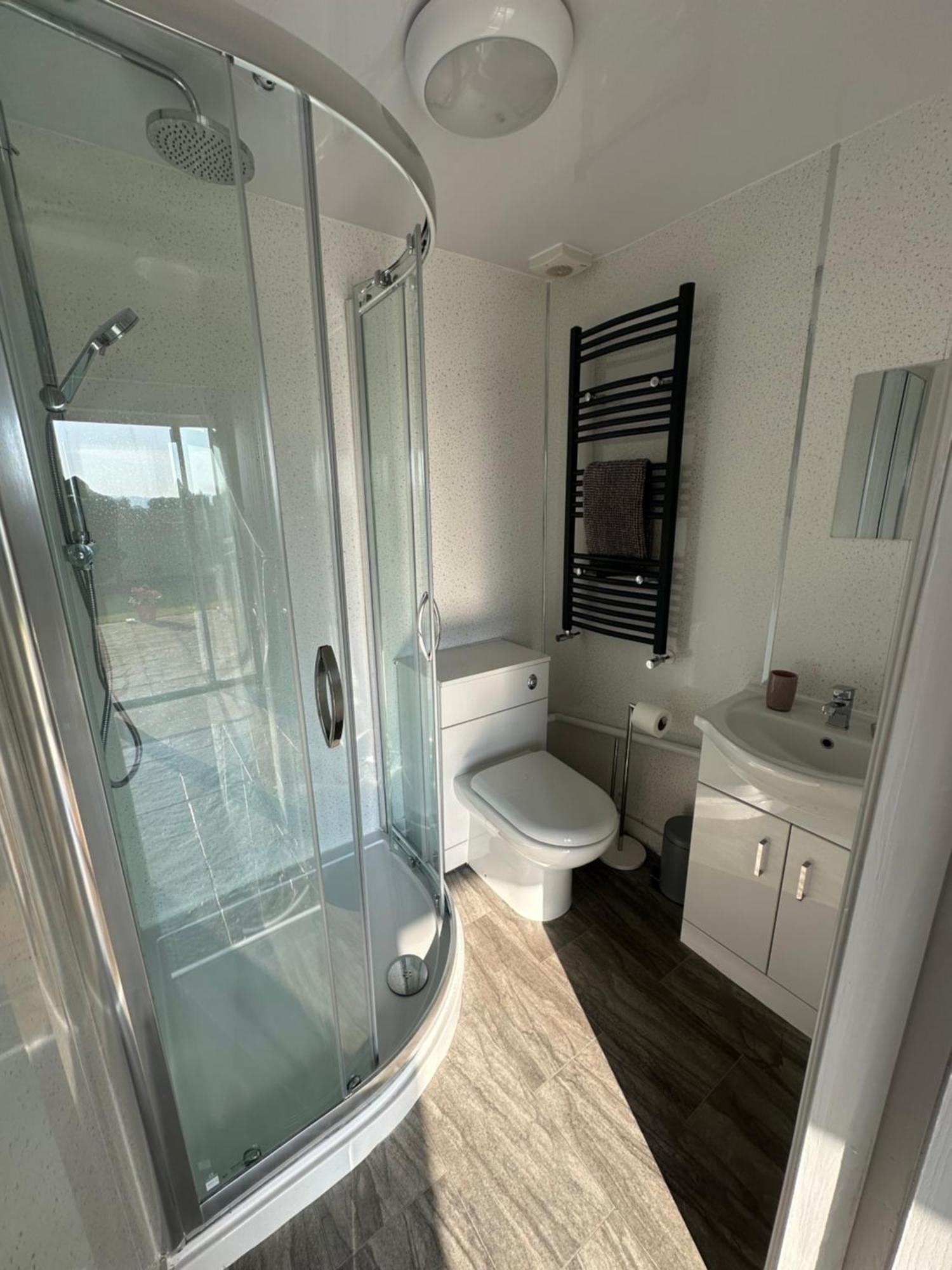 Dwylig Isa Holiday Cottages Rhuddlan Bilik gambar