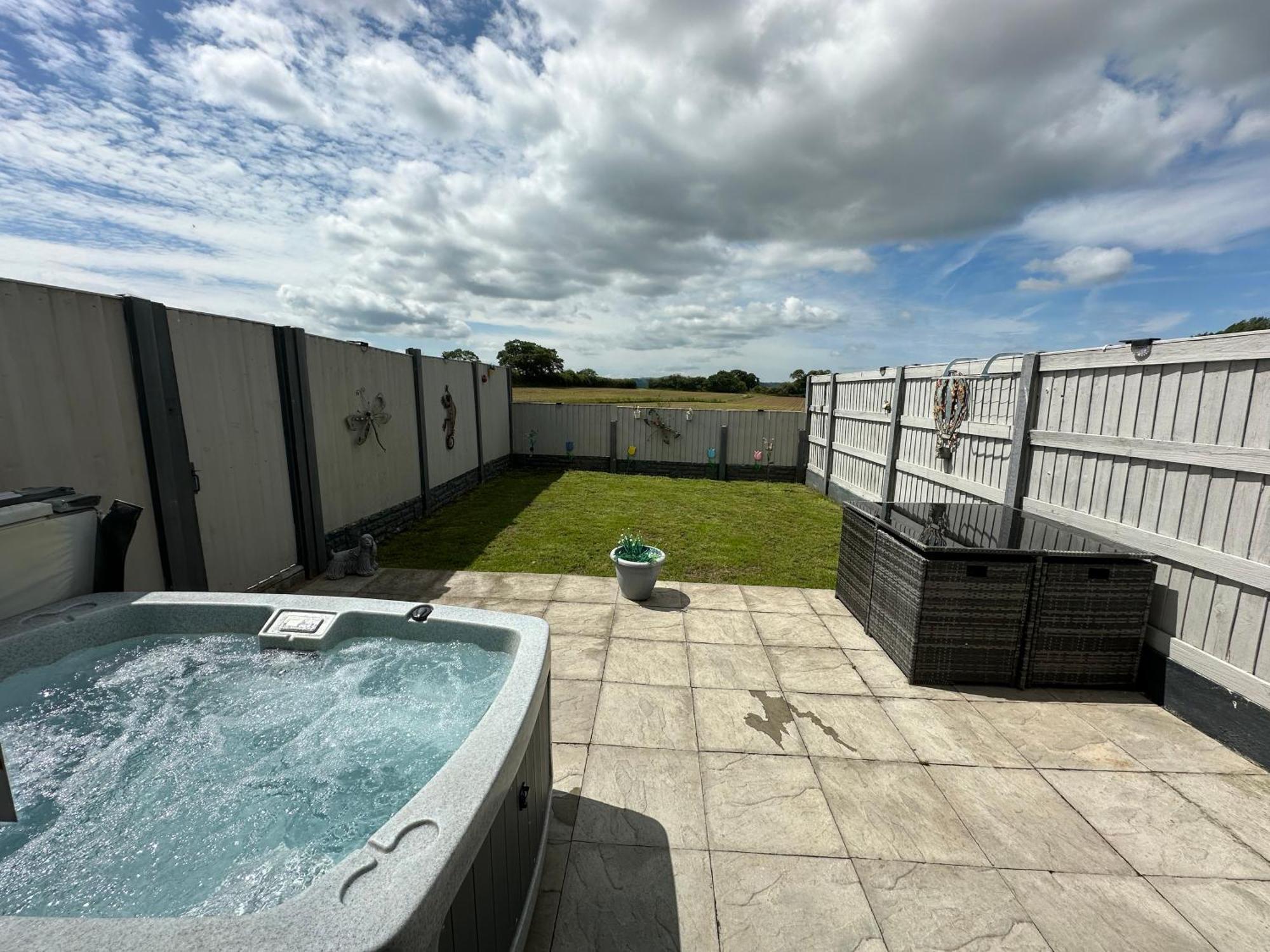 Dwylig Isa Holiday Cottages Rhuddlan Luaran gambar